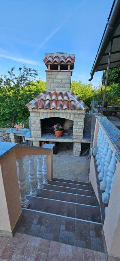 Apartments Pinezic Skrbčići エクステリア 写真